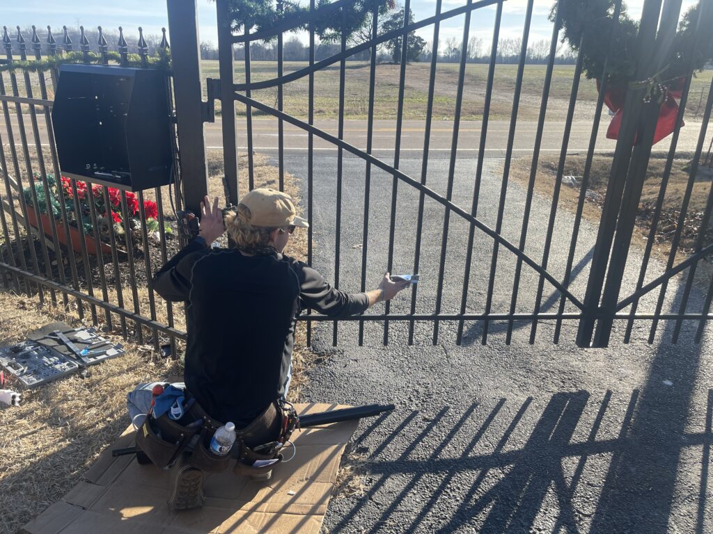 Full automatic gate system overhaul and restoration completed by Inlay Automation at a Bartlett, TN property